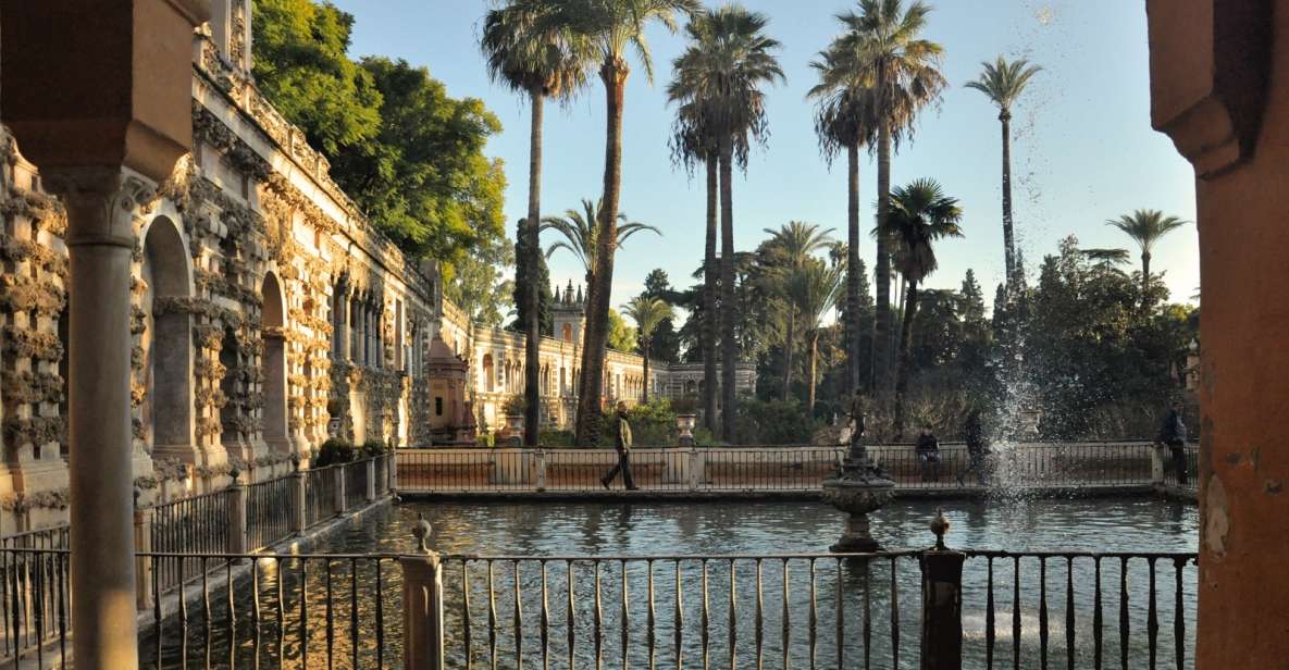 Seville: Alcazar & Cathedral Skip-the-Line Guided Tour - What the guides tend to do right (and why it shows in the stories)