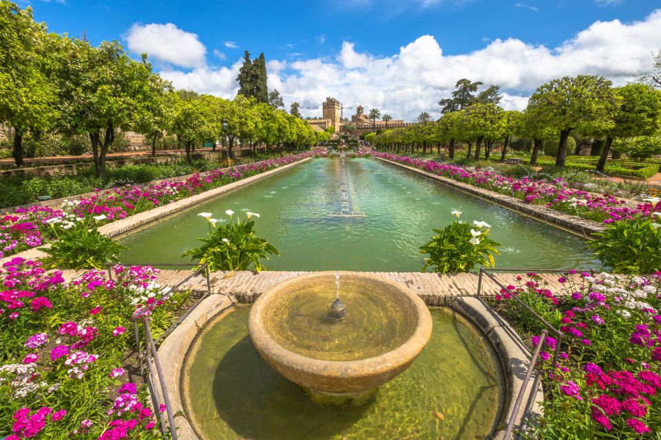 Seville: Alcázar Fast-Track Access with Guided Tour - Gardens and UNESCO atmosphere: where the palace relaxes