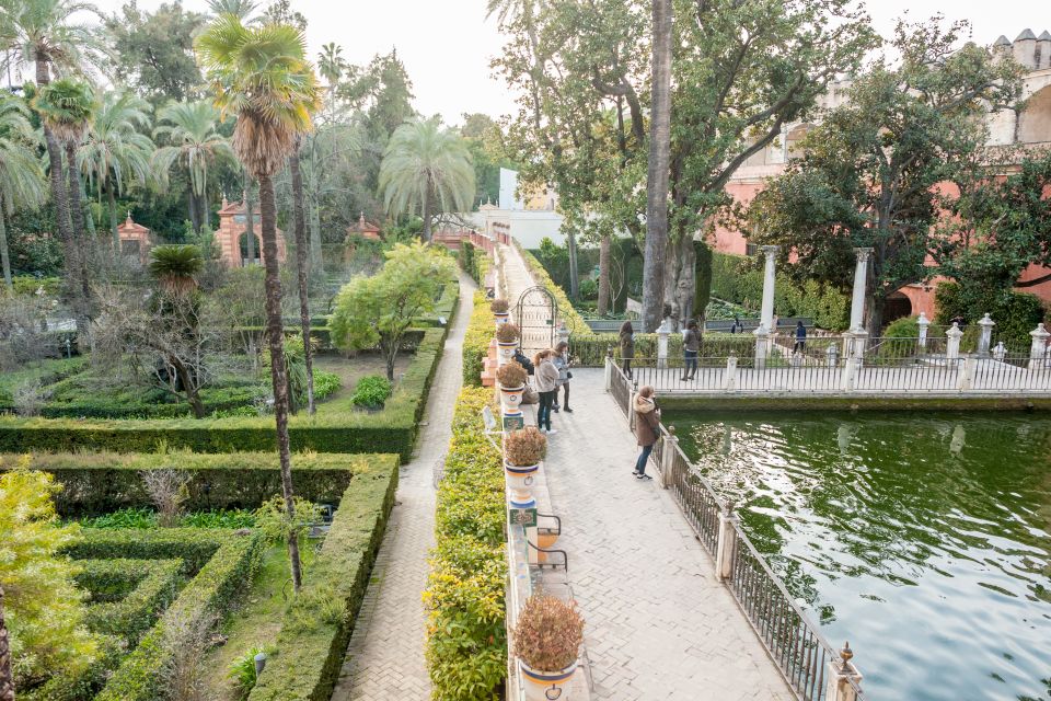 Seville: Alcazar Guided Tour with Entrance - After the tour: lingering in gardens and courtyards