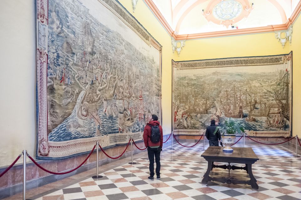 Seville: Alcazar Guided Tour with Entrance - Santa Cruz time: why this tour pairs well with your wanderings