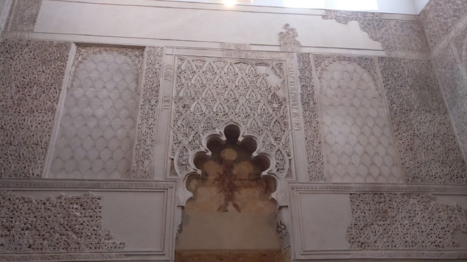 Seville: Alcázar Tour with Tickets Included - Mudéjar Plasterwork and Patio de las Doncellas: The Reflection Stop