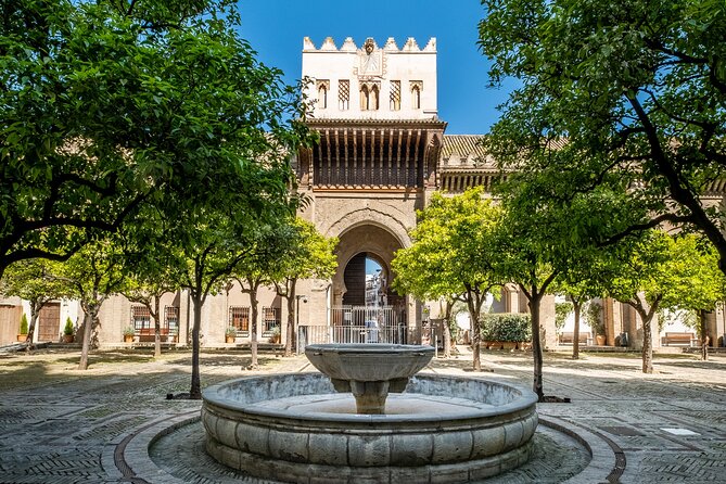 Seville Cathedral & Giralda Tower Small-Group Tour - Why Seville Cathedral and the Giralda Feel Like One Experience
