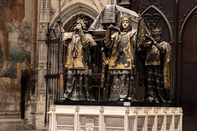 Seville Cathedral & Giralda Tower Small-Group Tour - The Fast-Track Moment: Saving Time Without Missing the Point