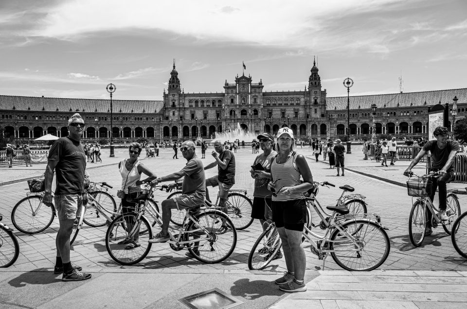 Seville: City Sightseeing and Local Culture Bike Tour - Parque de María Luisa and Plaza de España: postcard sights, bike-friendly flow
