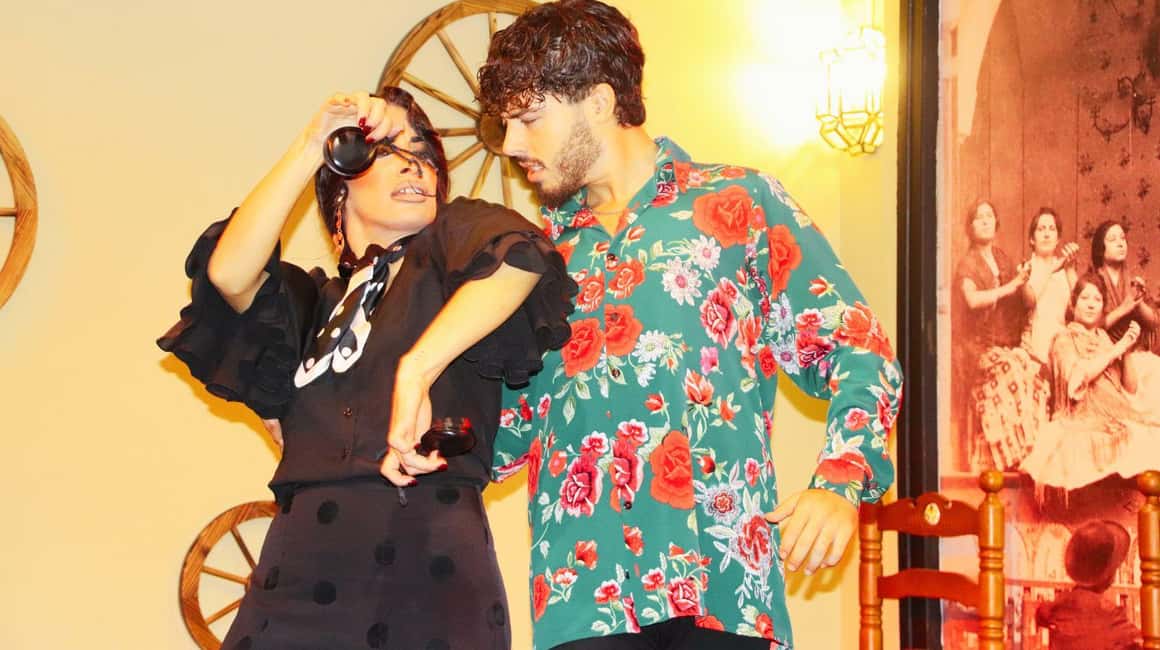 Seville: Flamenco Show & Cocktail Experience - Timing and meeting point: keep it simple