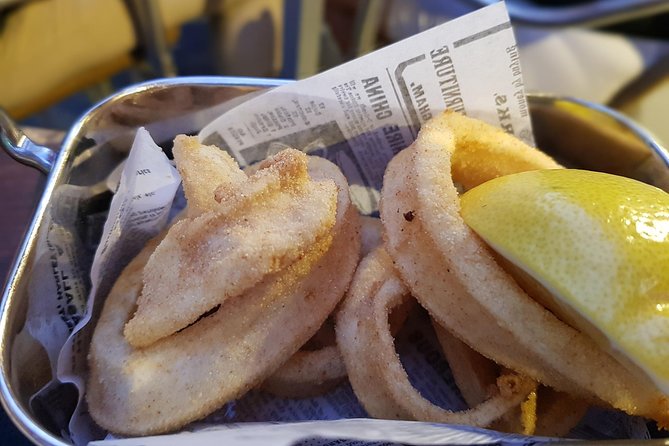 Seville Food Tour: Tapas, Drinks and Delights with a Local - Getting Started at Archivo de Indias and Casco Antiguo