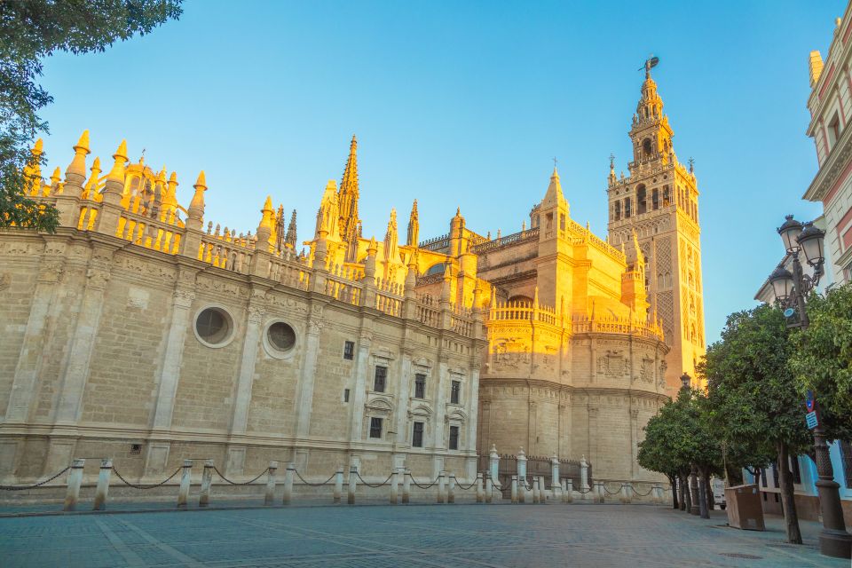 Seville: Guided Tour of Cathedral of Seville & Giralda Tower - Key things to know before you go