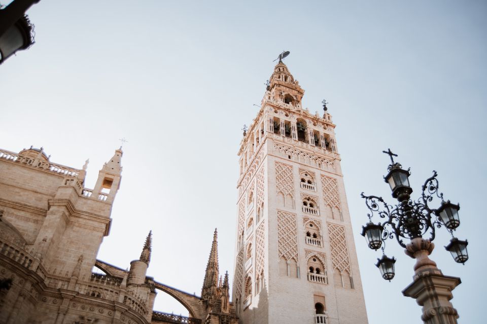 Seville Jewish Quarter walking tour: Santa Cruz District - Plaza de la Alianza and Hospital de los Venerables: Seville’s Golden Age in stone