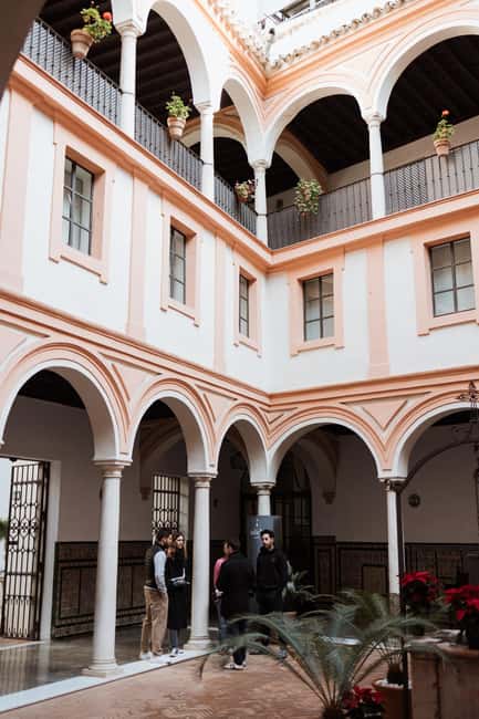 Seville: Museum of Fine Arts Guided Tour - Where to meet on time: Plaza del Museo (blue umbrella setup)