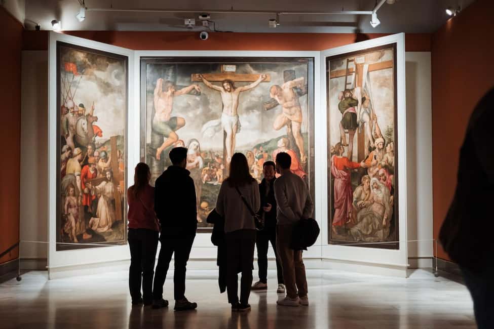 Seville: Museum of Fine Arts Guided Tour - Skip-the-line express security: save time for real looking