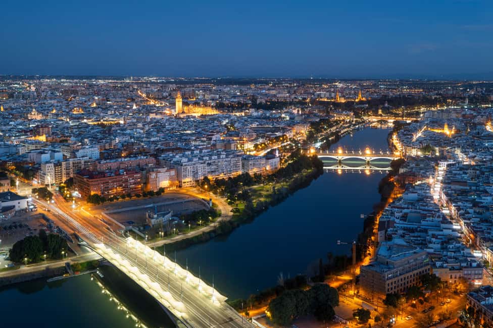 Seville Night Tour: A Must-Do - Seville City Hall Area and the “Characters Behind the Stone”