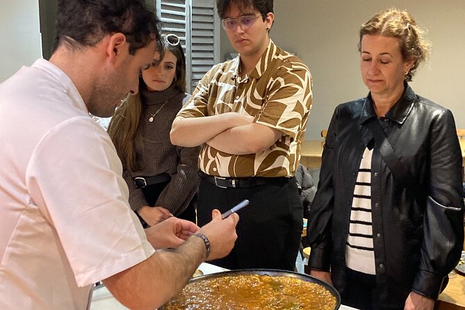 Seville: Paella Showcooking Experience - Who this is best for in Seville