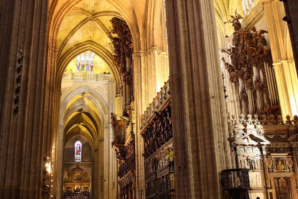 Seville: Priority Access Cathedral & Giralda Tour - Key things that make this tour worth it