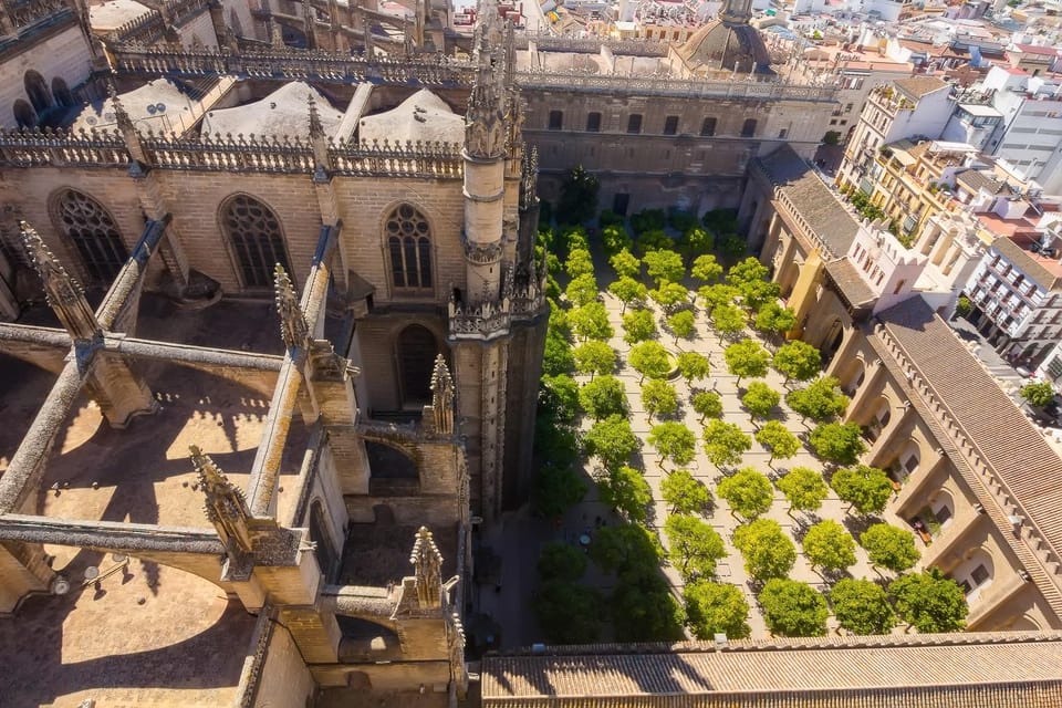 Seville: Priority Access Cathedral & Giralda Tour - Timing and walking reality: what “1.5 to 3 hours” feels like