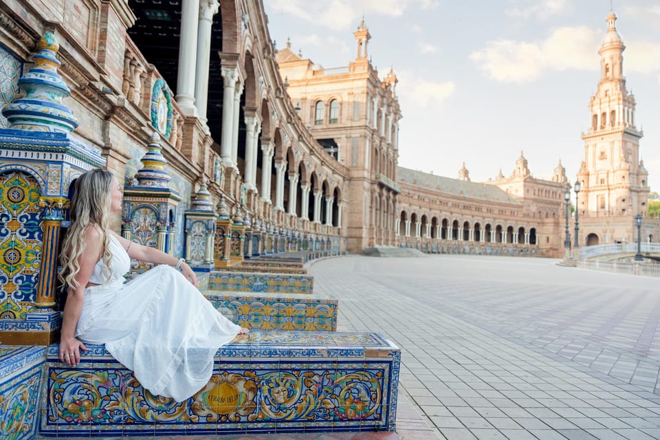 Seville: Professional Photoshoot - Parque de María Luisa: Softer Frames and Green Breaks