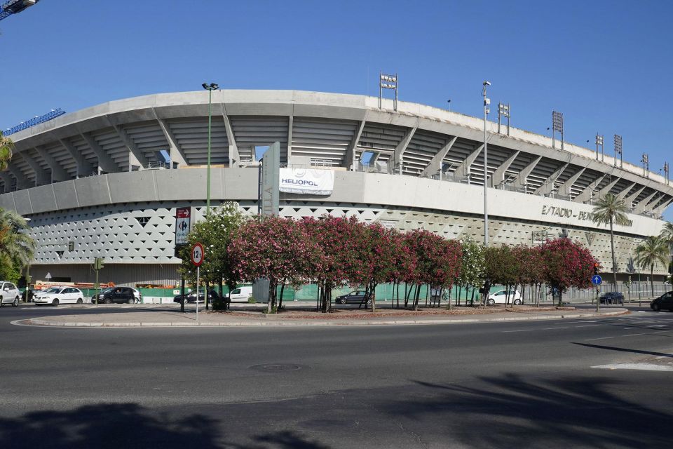 Seville: Real Betis Tour at the La Cartuja Stadium - From changing rooms to dugout: seeing the pitch from the bench area