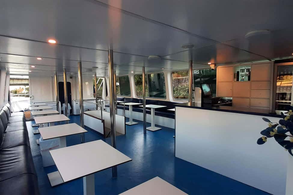 Seville: Restaurant Boat Ride on the Guadalquivir with Lunch/Dinner - Key things that make this boat ride work