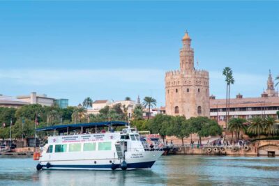 Seville: Restaurant Boat Ride on the Guadalquivir with Lunch/Dinner - Boarding at Muelle Nueva York and finding El Miarma Dos