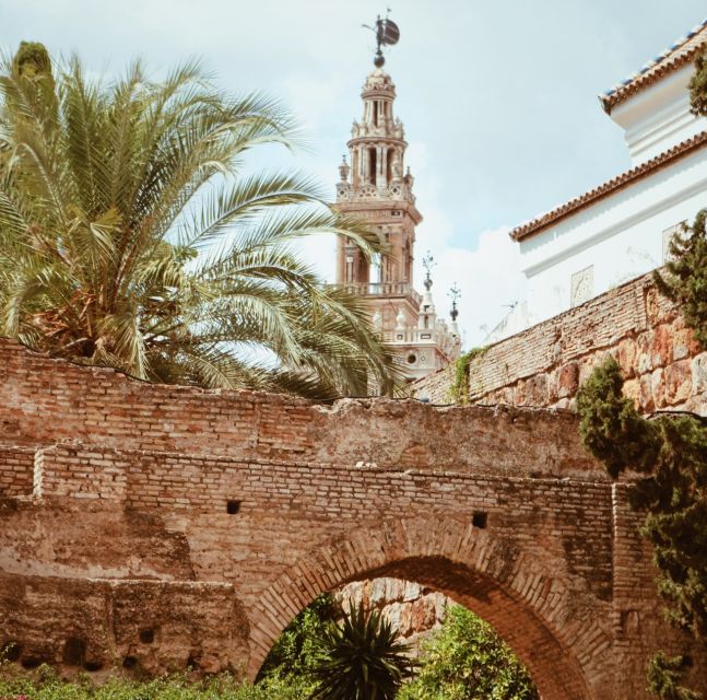 Seville: Royal Alcazar, Cathedral, and Giralda Tower Tour - Giralda tower ramps: 34 climbs for real views
