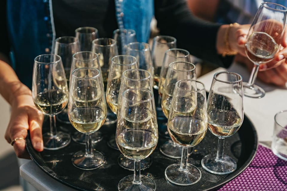 Seville: Sangria Tasting Experience - Timing: how to pick the best start time for your mood