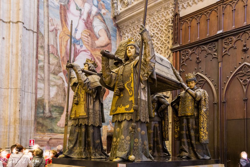 Seville: Small-Group Cathedral and Giralda Tour with Tickets - From Ablution Courtyard to Sacred Gothic Space