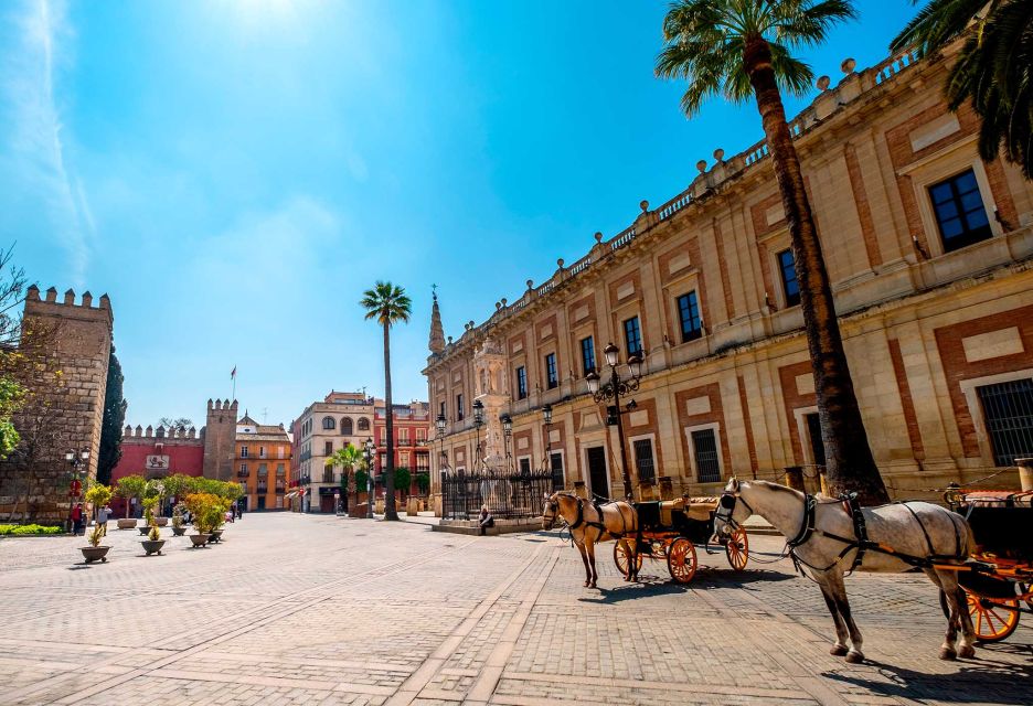 Seville: Small-Group City Highlights Walking Tour - Meeting at Fuente de Mercurio: The Start That Gets You Oriented