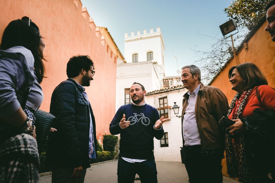 Seville: Small-Group Jewish Quarter Discovery Walking Tour - Where you start: Pl. del Triunfo, the statue, and fast orientation
