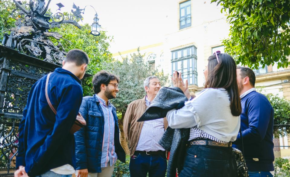 Seville: Small Group Jewish Quarter Tour with Tapas & Drinks - Iglesia de Santa María la Blanca: why this stop matters