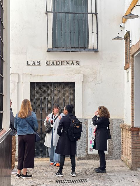 Seville: Small Group Jewish Quarter Tour with Tapas & Drinks - Calle Cano y Cueto and Calle Lope de Rueda: the streets that connect it all