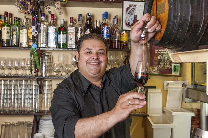 Seville Ultimate Food Tour - Freiduría La Isla: adobo fried fish, a father-and-son show, and paper-cone style