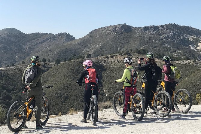 Sierra Nevada Ebike Tour Small Group - Road Surfaces, Downhill Speed, and Handling on Gravel