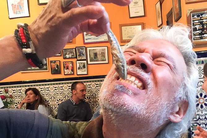 Sip, Sites & Bites Barcelona Food, Drinks & History Tour - Starting at Pg. d’Isabel II: a simple way to kick off your evening