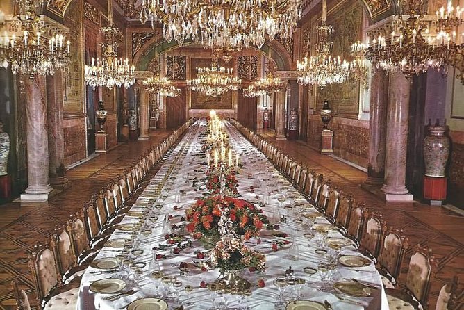 Skip the Line Royal Palace Madrid Exclusive Guided Tour - Art you can point at: Goya, Mengs, Giaquinto
