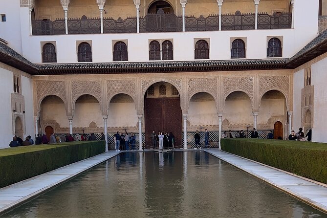 Small group visit to the Alhambra with tickets included - How long is the visit, and why it can feel longer