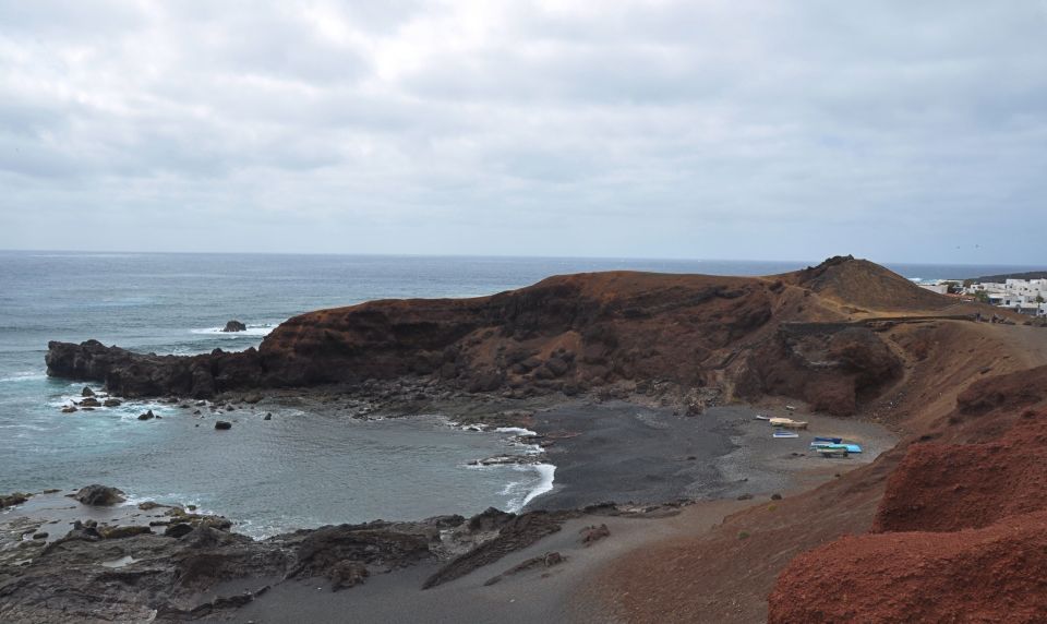 South Tour: Timanfaya National Park - Lunch Break: Included, but Quality Can Vary