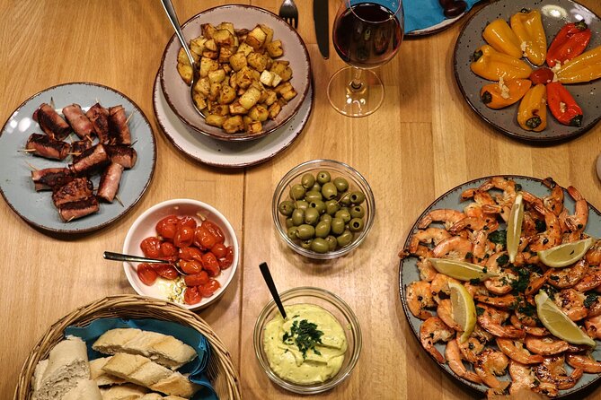 Spanish Cooking Class Palma meals+drinks 7 dishes Full meals - Where the class meets: Plaça de l’Olivar (and why it’s a good location)