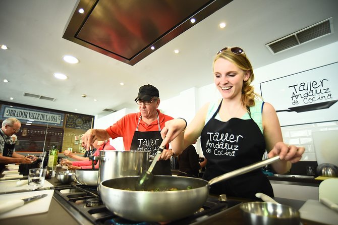 Spanish Cooking Class & Triana Market Tour in Sevilla - Where You Meet: Finding Stalls 75–77 in Triana