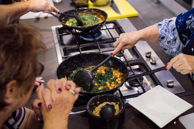 Spanish Cooking Class & Triana Market Tour in Sevilla - Drinks Built Into the Class: Sangria and up to two with lunch