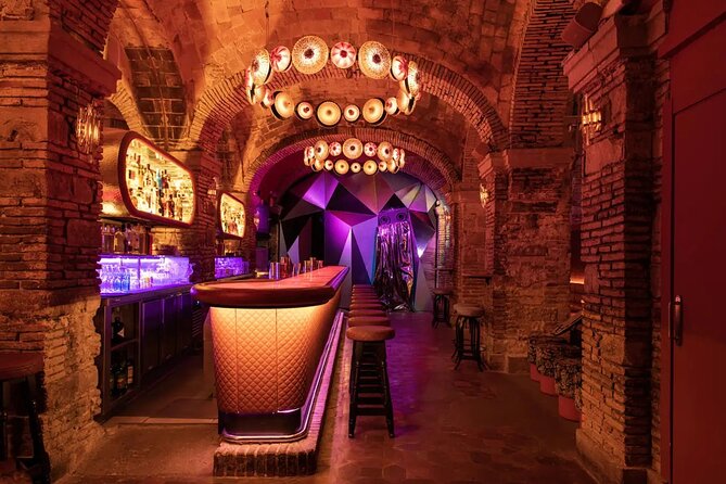 Speakeasy Bar Tour & VIP Nightclub - A 4-hour plan that keeps you moving through Old Town