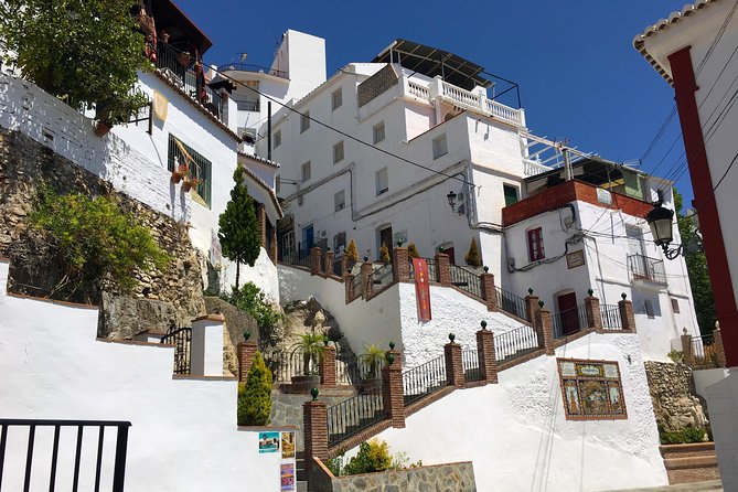 Sun and Wine Route - Small group, wine tasting and tapas included - The idea: culture, views, and Malaga wine in one smooth day