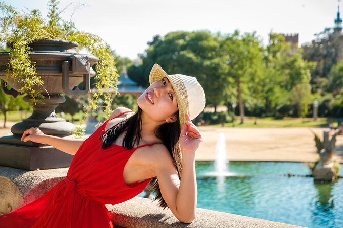 Sunny Barcelona Photoshoot - Where You Meet, Where You End, and Why It Matters