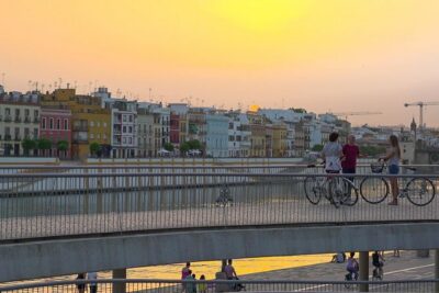 Sunset Guided Bike Tour in Seville - The bike experience: comfortable pace, real city navigation