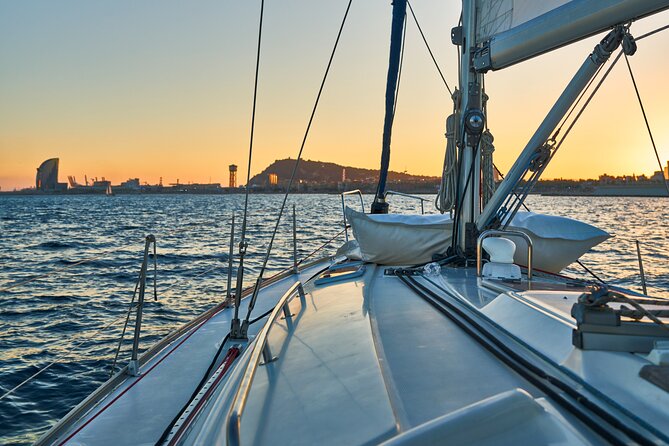 Sunset Sailing Cruise in Barcelona led by Young & Local Captain - When the wind and sky don’t cooperate