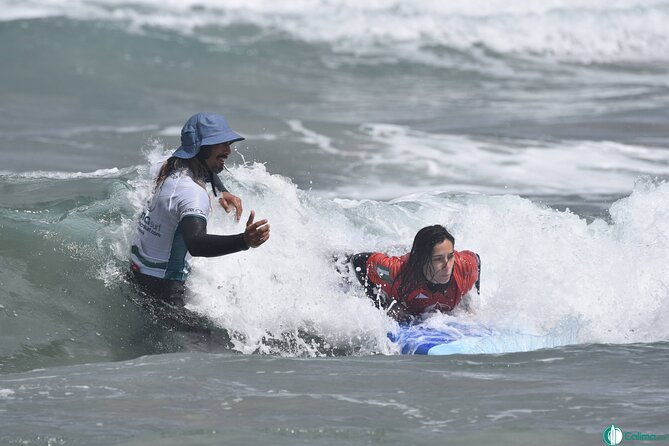 Surf class in Famara 9:15-12:00 or 11:45-14:30 (2h class) - Language and teaching style: English instruction that stays practical