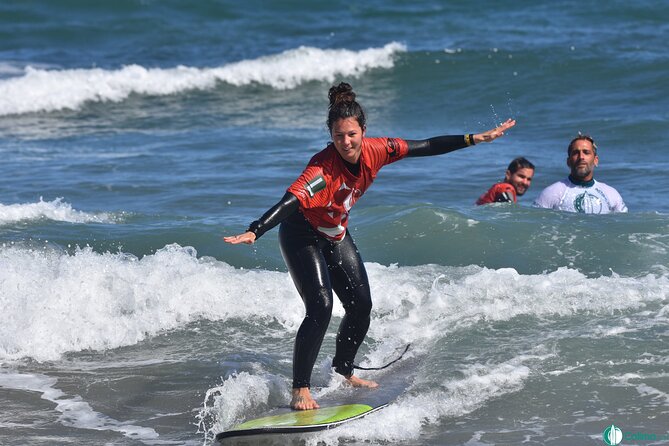 Surf lessons in Famara 9:15-14:30h (4 hours of class) - On the Beach at 10:00: Warm-Ups, Stretching, and Real Technique