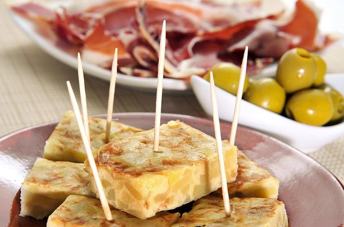 Tapas and Flamenco Show Small Group Tour in Barcelona - Price and value check: $138.78 for food, drinks, and a show