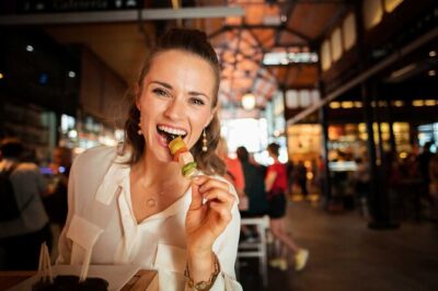Tasty Tapas & Drinks Tour with a Rooftop Included - Barrio de Las Letras and your first tapas bite