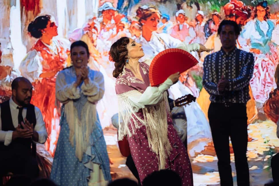 Teatro Flamenco Barcelona: Authentic Live Flamenco Show - Timing: doors open early, and the pace stays brisk