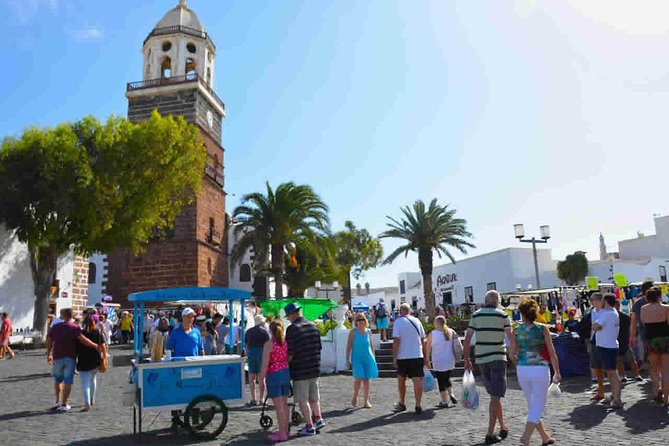 Teguise Market and La Graciosa Island Tour - Who this tour fits best