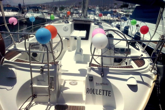 Tenerife 3-Hour Discover Whales and Dolphins - The Roulette sailboat setup: small group, big attention